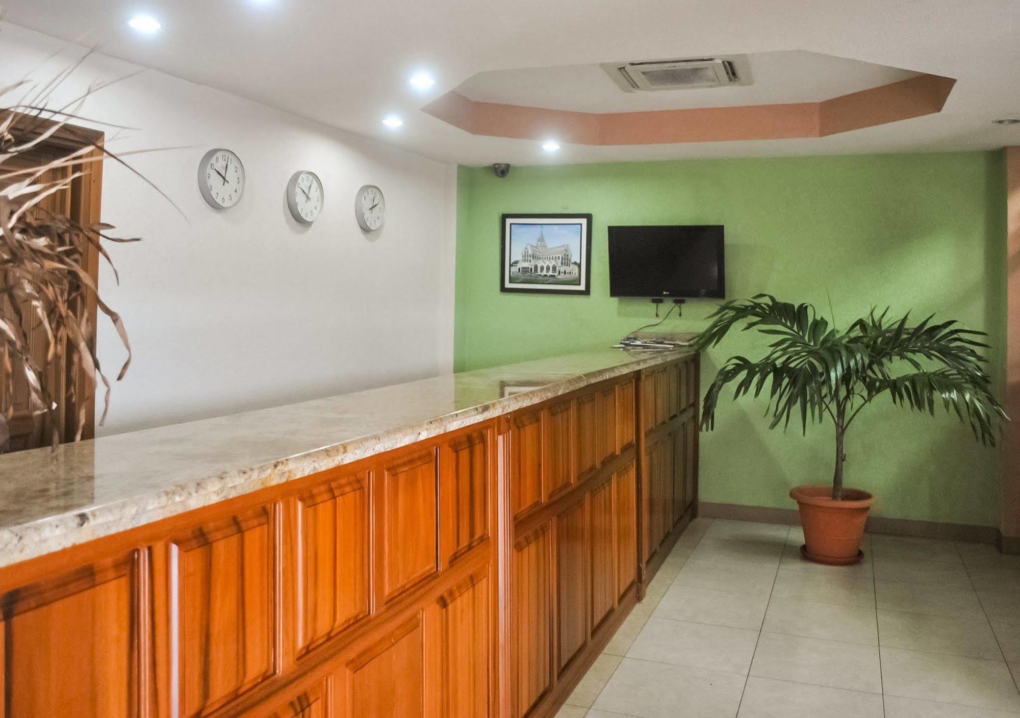 Brandsville Suites Джорджтаун Экстерьер фото
